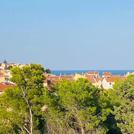 Duplex Neuf Centre Ville, A 5 Minutes De La Plage! *