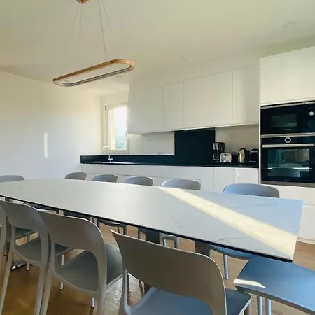 Duplex Neuf Centre Ville, A 5 Minutes De La Plage! *