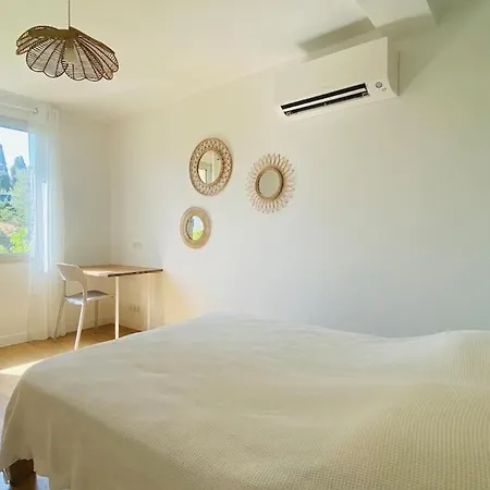 Holiday home Duplex Neuf Centre Ville, A 5 Minutes De La Plage!